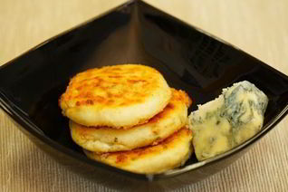 Сырники с дор блю