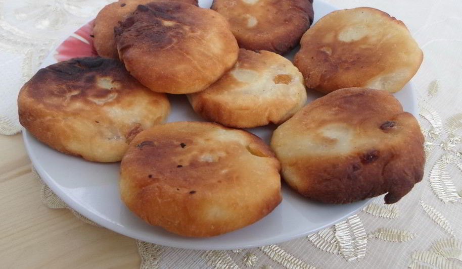 Рецепт сырников с изюмом