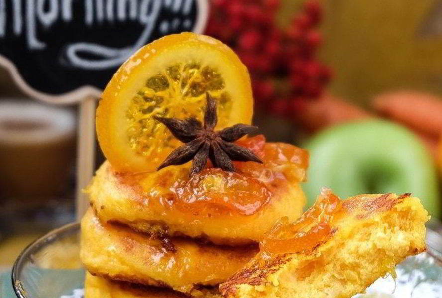 Сырники с морковью и цитрусовым соусом