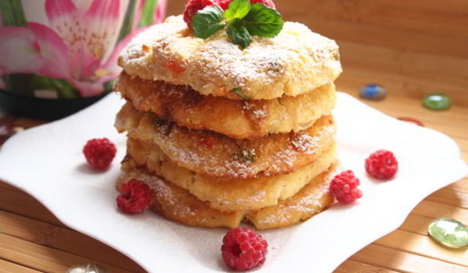 Рецепт запеченных сырников с цукатами