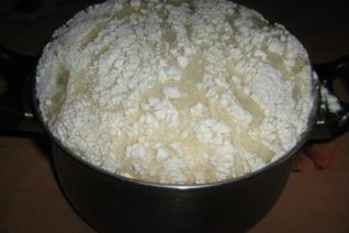 Дрожжевое тесто из сухих дрожжей с медом