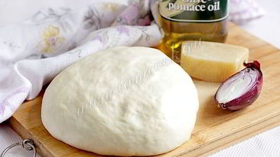 классическое дрожжевое тесто для пиццы