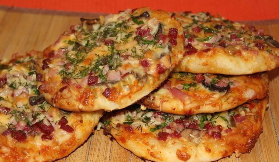 Рецепт тонкого теста и соус для итальянской пиццы