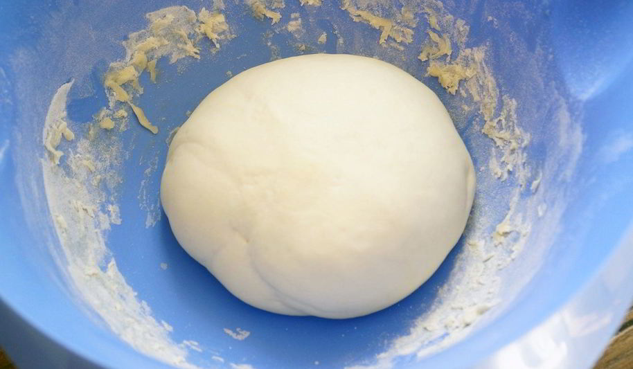 Рецепт тонкого теста на пиццу