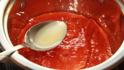 белый торт с шиповниковым кердом