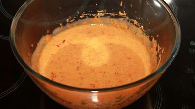 белый торт с шиповниковым кердом