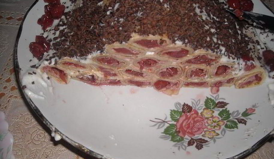 Рецепт блинного торта с вишней