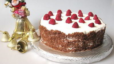 малиновый торт