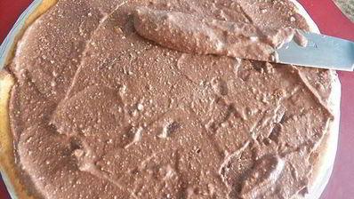 шоколадный блинный торт с творожным кремом