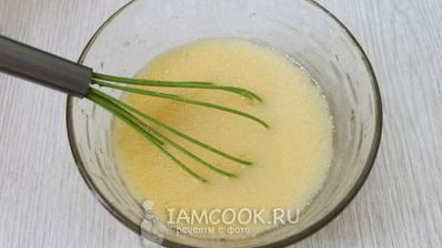 шоколадный торт с вишнями и сметанным кремом