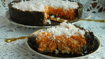 сыроедческий морковный торт