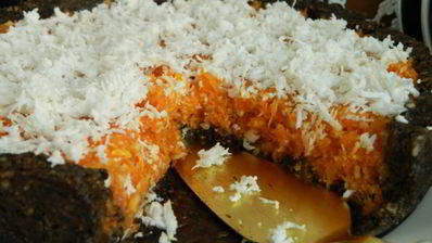 сыроедческий морковный торт