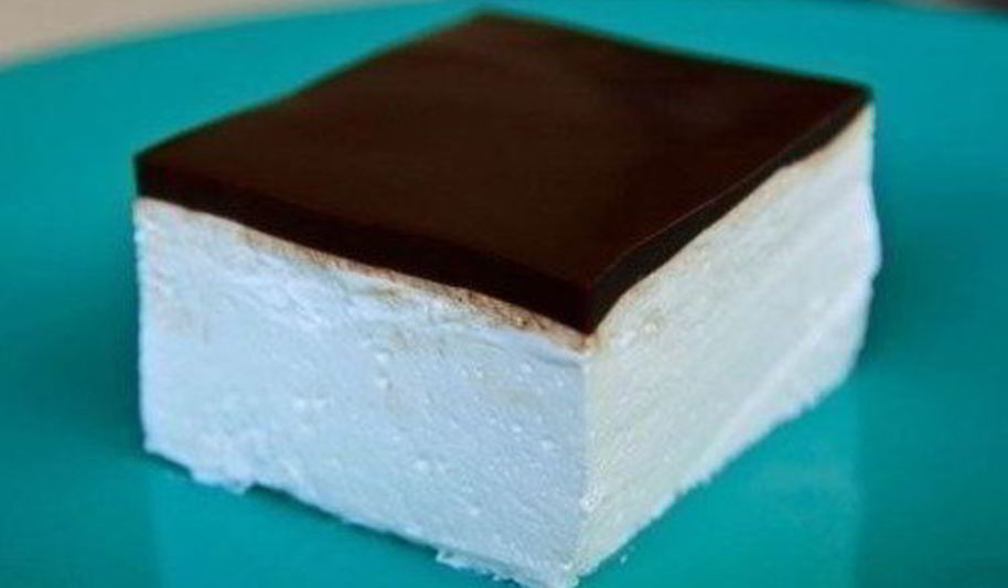 Рецепт торта птичье молоко с взбитыми сливками