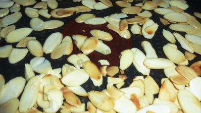 торт с клубничным вареньем