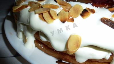 торт с клубничным вареньем