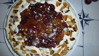 торт с клубничным вареньем