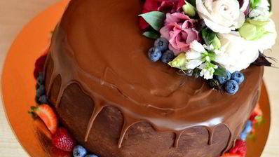 торт шоколадно-сливочный цветочная феерия