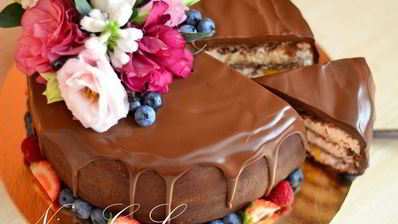 торт шоколадно-сливочный цветочная феерия