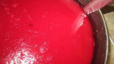 торт суфле красное с белым