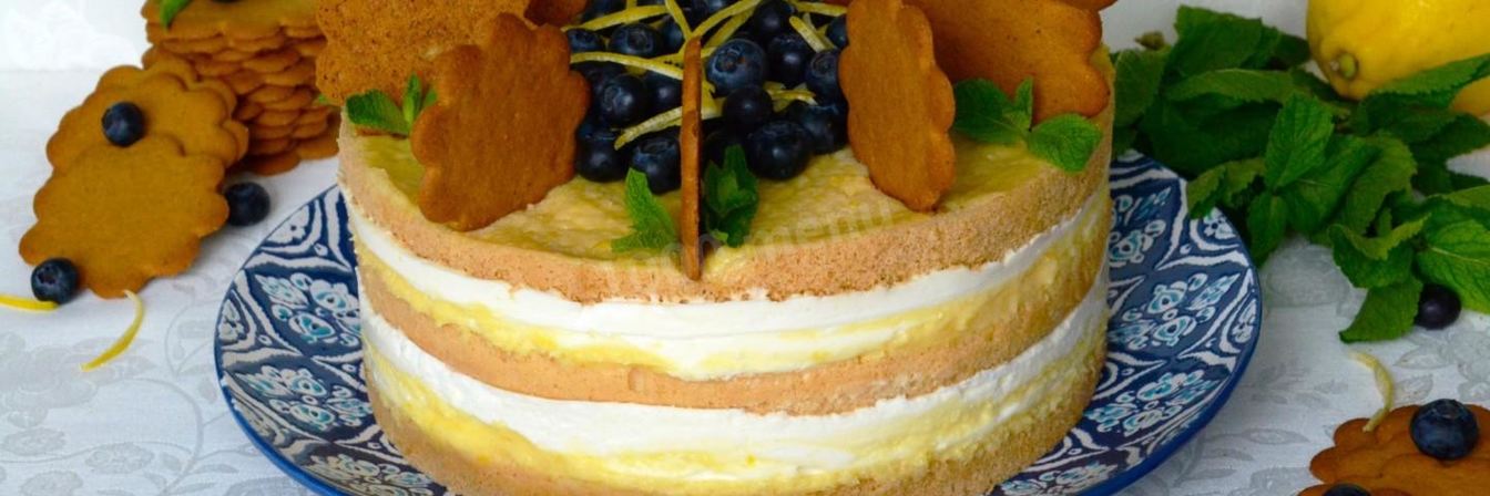 Ванильный торт с лимонным курдом и лимонным суфле