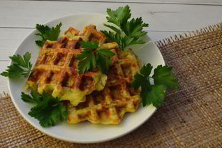 Вафли с сыром и зеленью