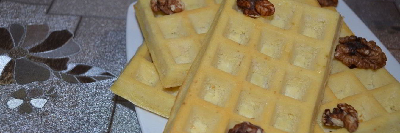 Венские вафли с яблоком