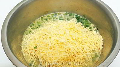 закусочные сырные вафли с болгарским перцем и зеленью