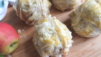 яблоки в тесте фило