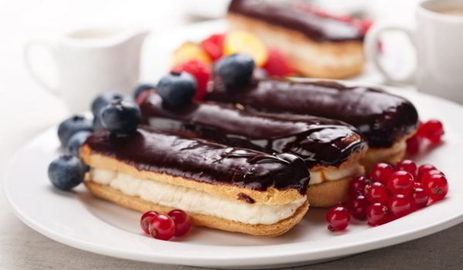 Рецепт домашних эклеров с кремом в шоколадной глазури