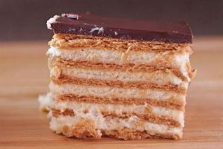 Домашний торт-эклер из печенья