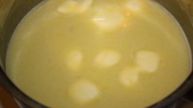 профитроли с клубничной начинкой