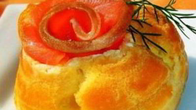 профитроли с красной рыбой