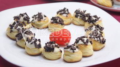 профитроли с кремом поцелуй