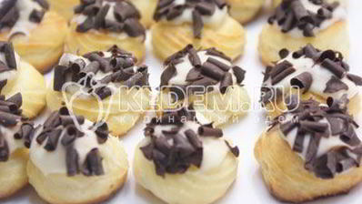 профитроли с кремом поцелуй