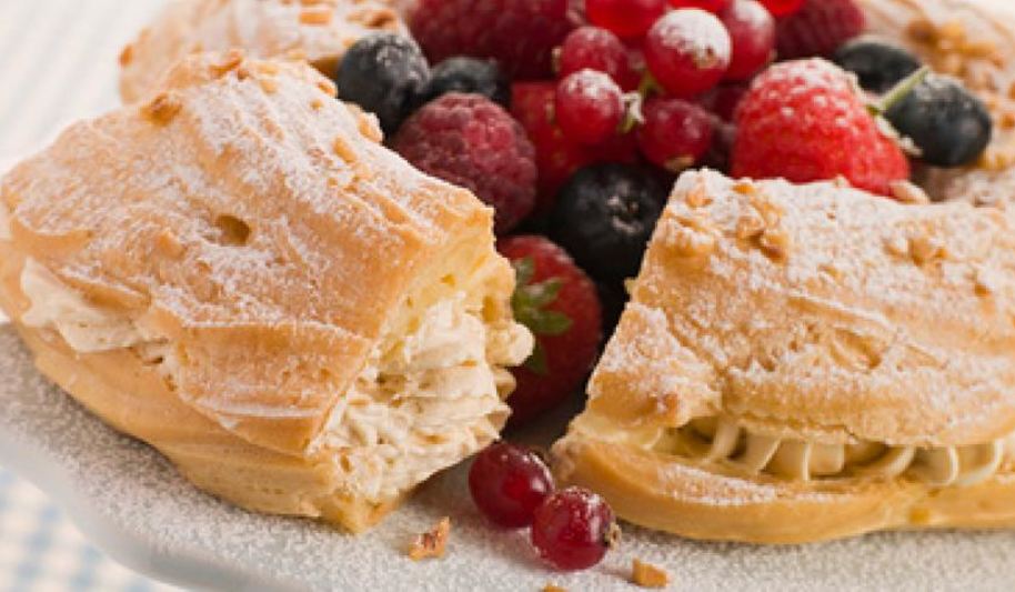 Рецепт профитролей с кремом шантильи