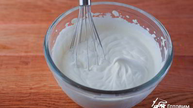 профитроли с пармезаном и муссом из форели