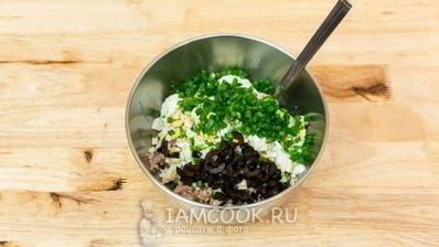 профитроли с печенью трески