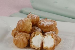 Профитроли со сливочным кремом