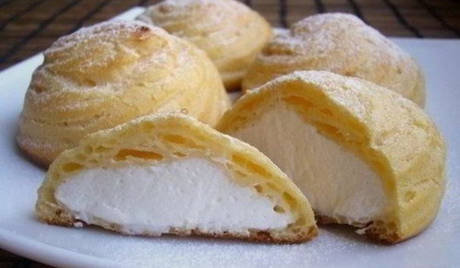 Рецепт сладких профитролей со сливочной начинкой