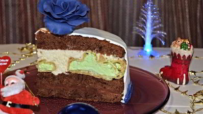 торт с профитролями