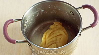 эклеры с белковым кремом