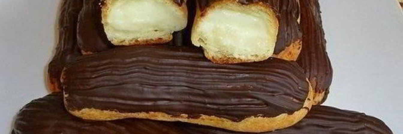 Эклеры с кремом в глазури