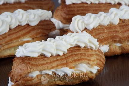 Эклеры со сливками