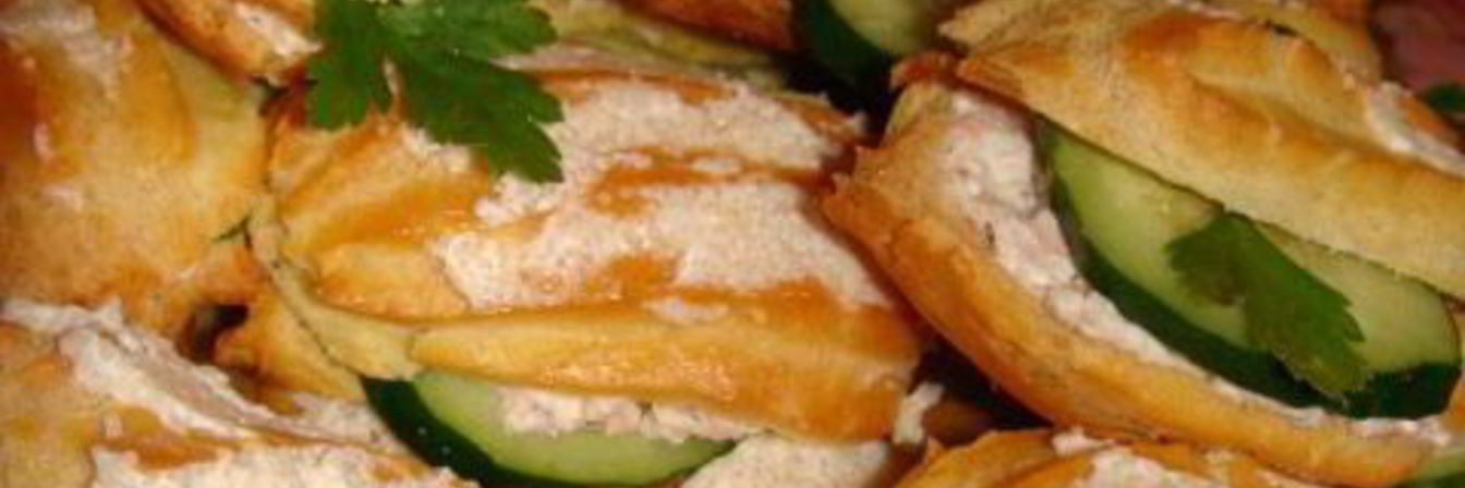 Закусочные эклеры с креветочным кремом