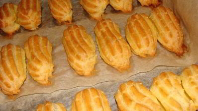 закусочные эклеры с креветочным кремом