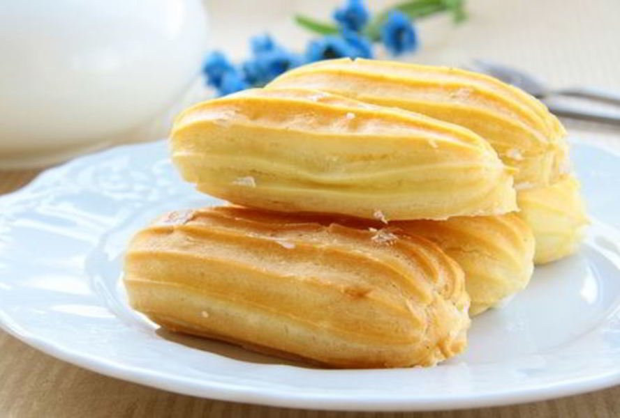 Заварные эклеры со сливочным кремом