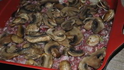 кабачковая запеканка с мясом и грибами