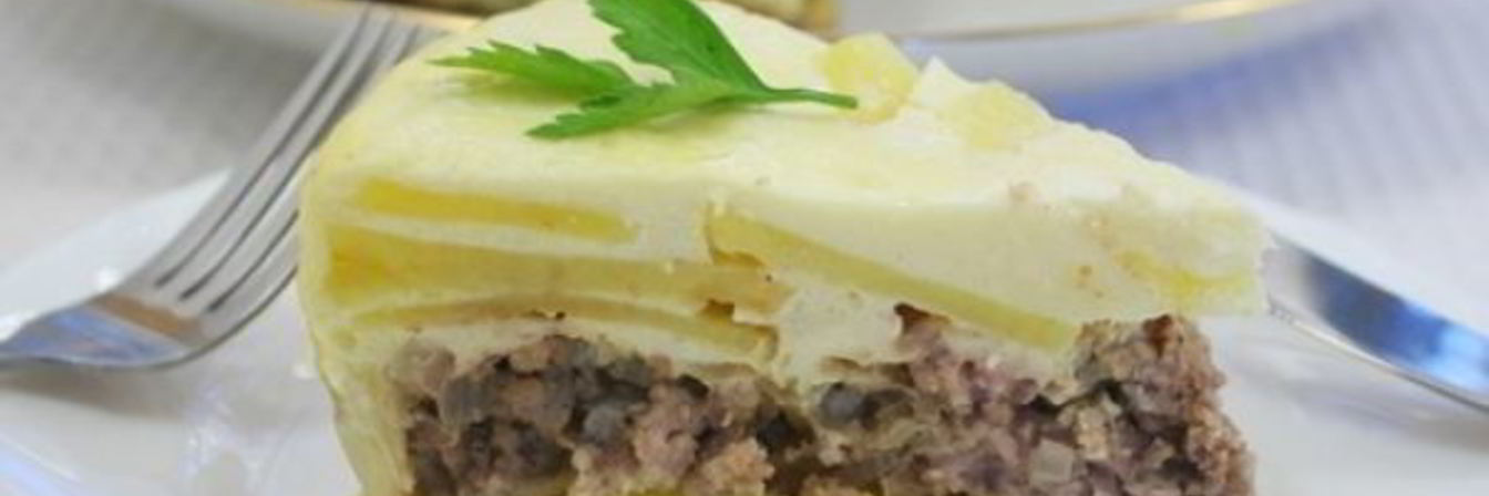 Картофельная запеканка с фаршем в мультиварке