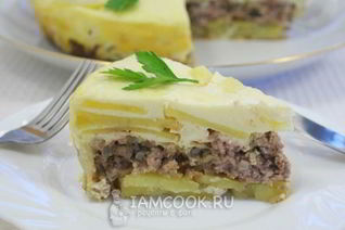 Картофельная запеканка с фаршем в мультиварке