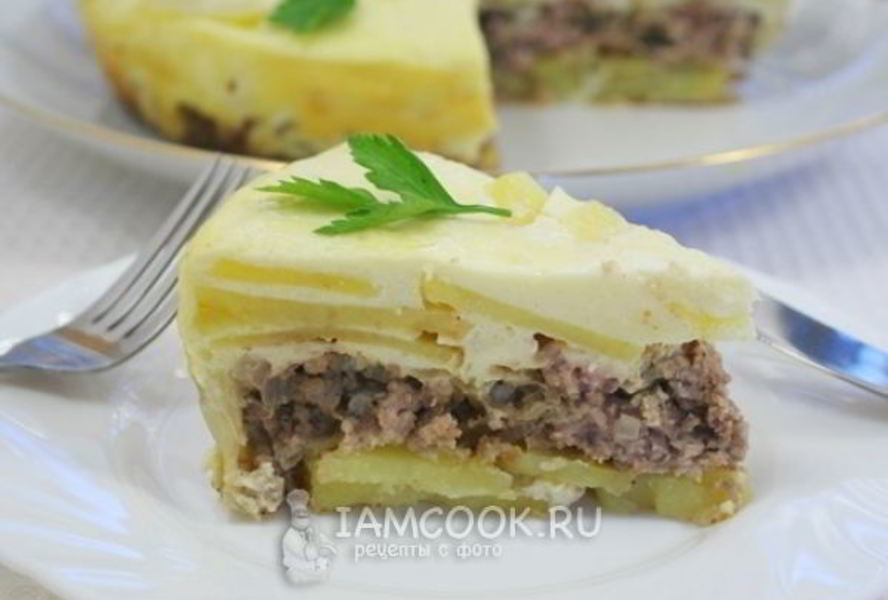 Картофельная запеканка с фаршем в мультиварке